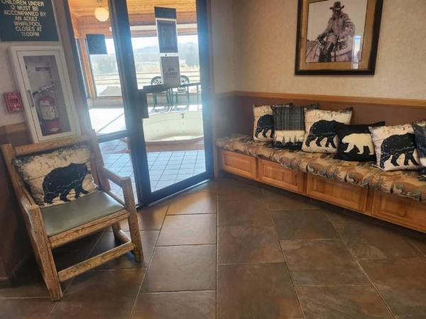 Beartooth Inn image 9